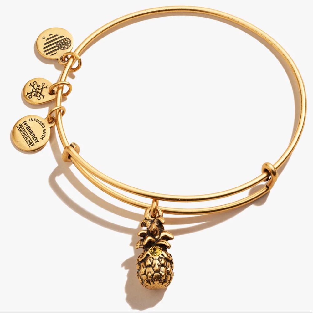 💛🍍Alex & Ani Pineapple Charm Bangle🍍💛